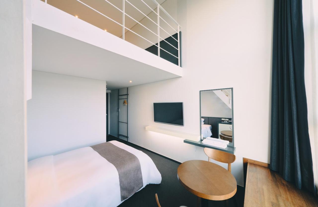 Jeju Poong Gyung Hotel Seogwipo Zewnętrze zdjęcie